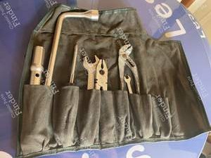 Toolkit - MERCEDES BENZ W108 / W109 - thumb-1