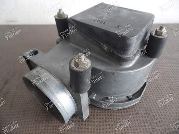 DEBITMETRE M30 - BMW 6 (E24) - Bosch: 0280203027 / BMW: 13627547981 / 13621286064- 0