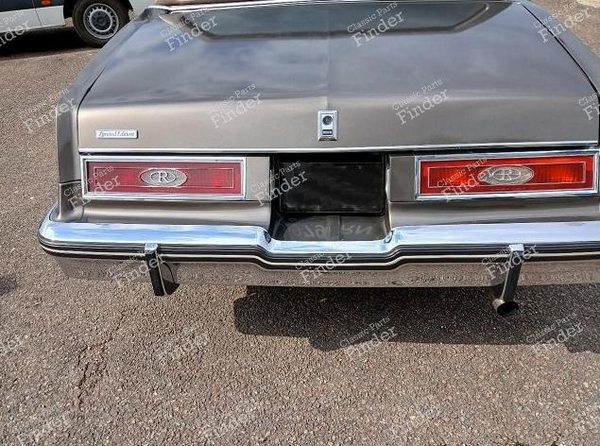 Komplettes Fahrzeug zur Restaurierung oder als Ersatzteilspender - BUICK Riviera - 5