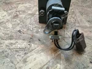 Zentralisiertes Kofferraumschloss - CITROËN CX - thumb-3