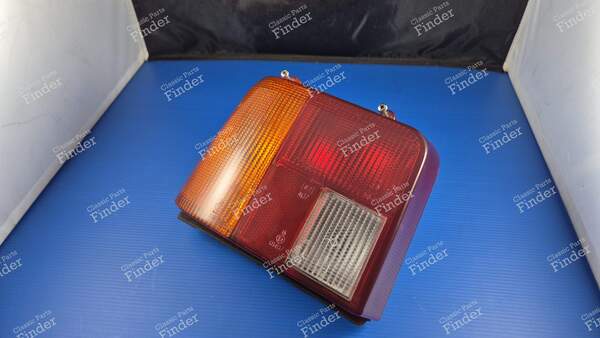 Komplettes linkes Rücklicht - PEUGEOT 205 - 1