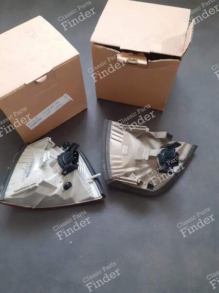 Ein Paar Blinker (rechts und links) - BMW 3 (E36) - 183271 / Equiv. 63138353277 (L) / 63138353278 (R)- 1