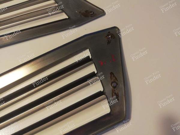 Ventilation grilles for 'ashtray' wings - CITROËN DS / ID - 7