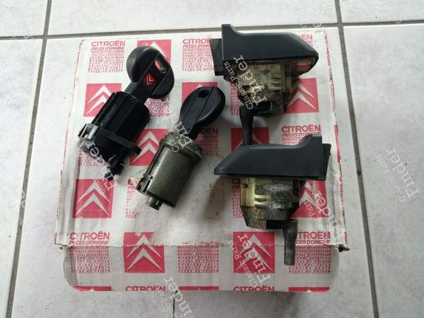 Paar Tür-/Handschuhfach-/Hintertürschlösser - CITROËN XM - 1