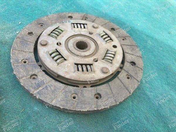 Clutch disc + mechanism - R5, R12, R17, Estafette - RENAULT 5 / 7 (R5 / Siete) - 7700589025- 4