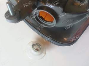 Left front turn signal light - HELLA - MERCEDES BENZ W123 - A0008200421- thumb-5