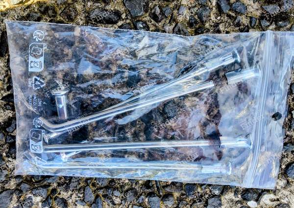 Roues complètes - AUSTIN-HEALEY 100 / 3000 - 4