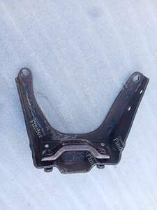 Engine Mount Bracket Front - MERCEDES BENZ /8 (W114 / W115)