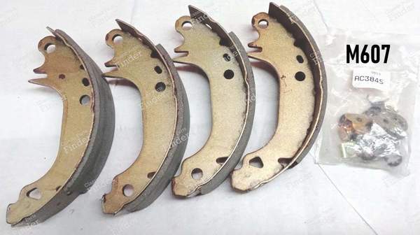 Set of 4 shoes for rear drum brakes - RENAULT 5 (Supercinq) / Express / Rapid / Extra (R5) - MO 900- 0