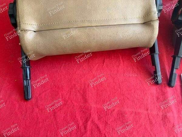 Pair of original headrests - RENAULT 16 (R16) - 01554829- 7