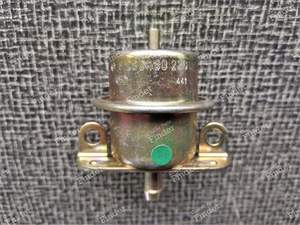Fuel pressure regulator Bosch - VOLVO 740 / 760 / 780 - 0280160226- thumb-1