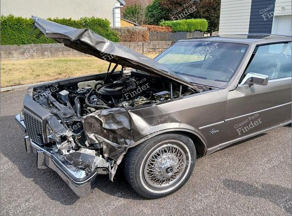 Komplettes Fahrzeug zur Restaurierung oder als Ersatzteilspender - BUICK Riviera - 2