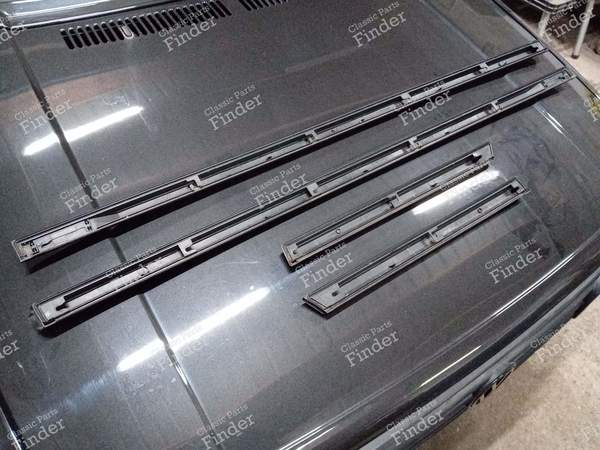 Dünne Leiste 3-Türer GTI / G60 - VOLKSWAGEN (VW) Golf II / Jetta - Ref. R: 191853516D / 191853515D (R) / L: 191853535D / 191853536D- 3