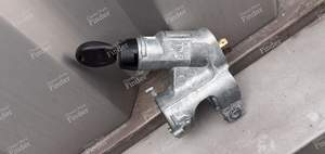 Barillet de contact avec clé et cache en plastique - VOLKSWAGEN (VW) Passat / Santana (B2) - 171905851- thumb-1
