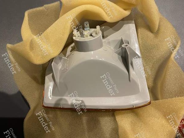 Right front turn signal lamp - AUDI 100 / 200 / 5000 (C2) - 431953050- 1