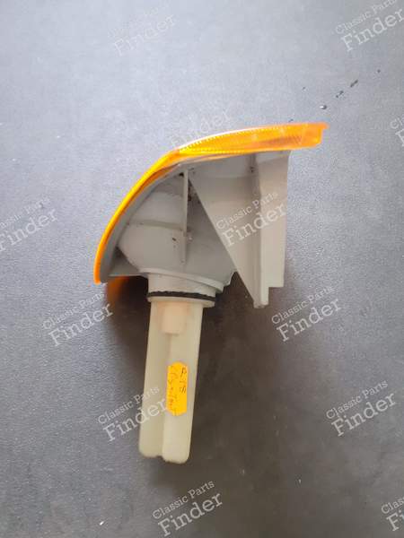 Left front turn signal - RENAULT 18 (R18) - 1205155- 1