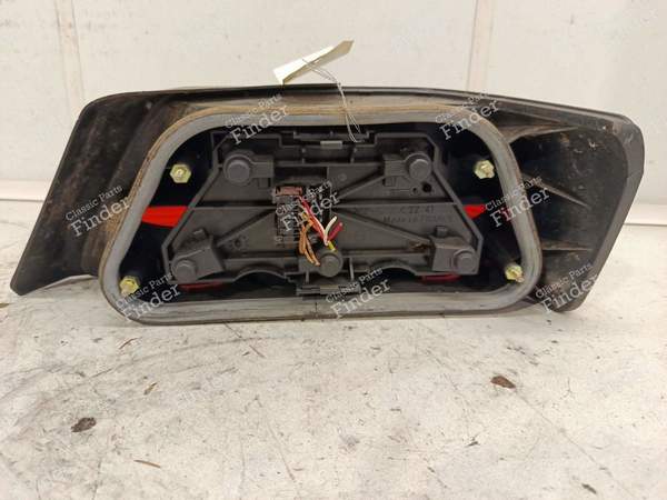 Feu arrière gauche - Phase 2 - PEUGEOT 605 - 2