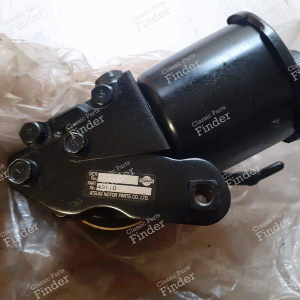 Power steering pump - DATSUN Sunny (N13) - 49110 50m11- 1