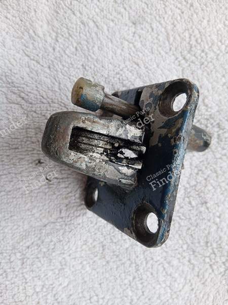 Haubenschloss - MERCEDES BENZ /8 (W114 / W115) - A1108800860- 1