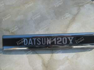 Datsun 120 Y rear trunk emblem - DATSUN Sunny (B310) - 79894H8800- thumb-0