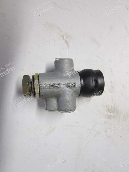 BRAKE DISTRIBUTOR - 1965-1975 - PEUGEOT J9 - 4861.02- 0