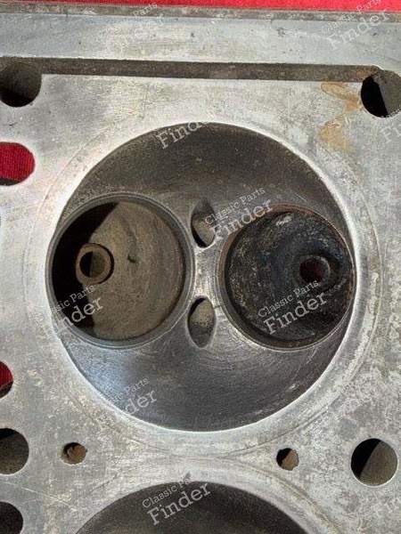 Original cylinder head - RENAULT 8 / 10 (R8 / R10) - 6