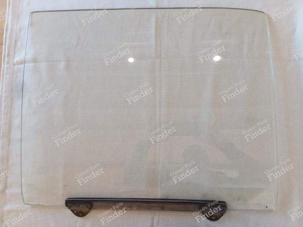 Glass Window Rear Left Door - MERCEDES BENZ /8 (W114 / W115) 
