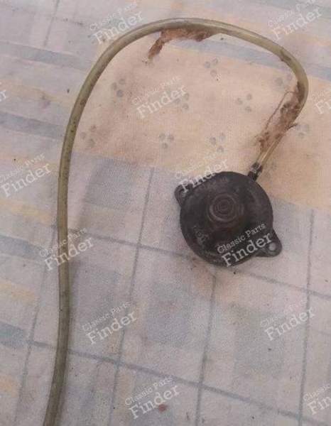 Windshield washer pump for Renault 6, 8 and 12 - RENAULT 6 (R6) - 35 (?)- 1