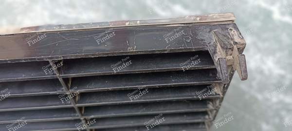 Kühlergrill - PEUGEOT 504 - 3