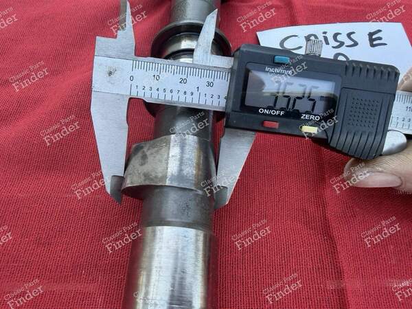 Camshaft for electronic fuel injection - CITROËN SM - 4