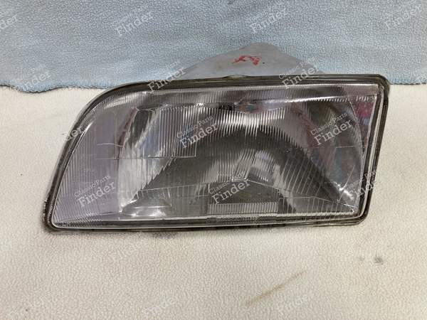 Left and right headlight optics - CITROËN AX - 203467052 (L) / A01057D (R)- 1