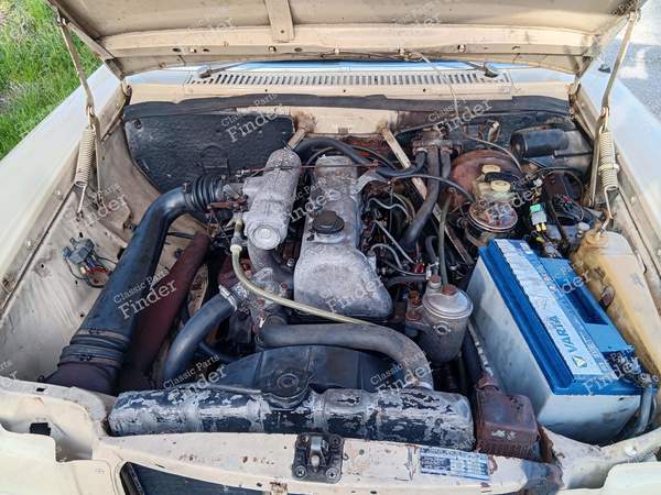 220D - to restore fully or for parts - MERCEDES BENZ /8 (W114 / W115) - 115.115- 7