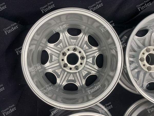 E500 OEM 8 Holes Alloy Wheels 8Jx16 ET34 - MERCEDES BENZ E (W124) - 1244011402- 7