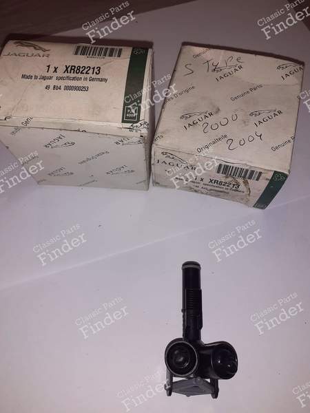 Düse der Scheinwerferreinigungsanlage - JAGUAR S-Type - XR82213- 0