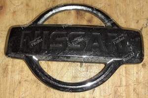 Nissan grille emblem - NISSAN Micra (K11) - thumb-0