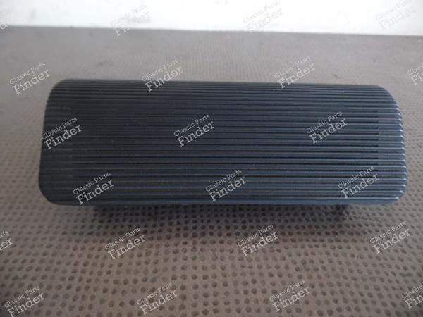 GRILLE CENTRALE NOIRE DE TABLEAU DE BORD 477857187 PORSCHE 924 & 944-1 - PORSCHE 944 - 477857187 (HP0)- 1