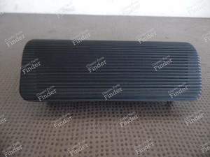 GRILLE CENTRALE NOIRE DE TABLEAU DE BORD 477857187 PORSCHE 924 & 944-1 - PORSCHE 944 - 477857187 (HP0)- thumb-1