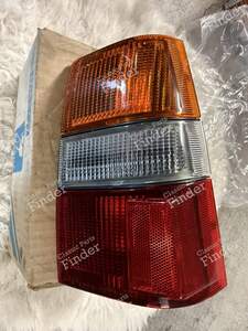 Taillight - Right side - NISSAN Sunny / Sentra / Tsuru (B11)