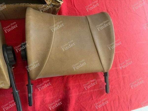 Pair of original headrests - RENAULT 16 (R16) - 01554829- 2