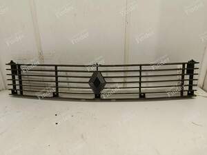 First-generation grille - RENAULT Trafic