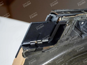 Hood opening/closing flaps - Left and right side - BMW 3 (E30) - Equiv. 51431945355 (L) / 51431945356 (R)- thumb-3