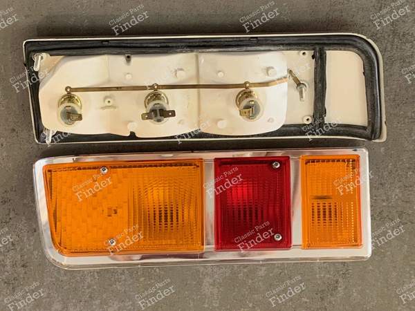 Left and right rear lights - RENAULT 16 (R16) - 8076E- 1