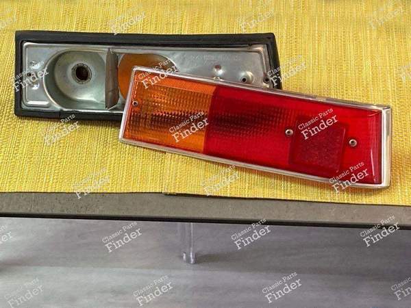 Right rear light for 1st generation Renault 10 - RENAULT 8 / 10 (R8 / R10) - 3693- 1