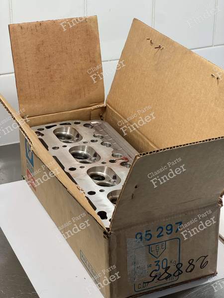 Cylinder Head - SIMCA 900 / Simc'4 / 1000 / 1005 / 1006 / 1118 /Abarth 1150 - 28885 / 24360- 4