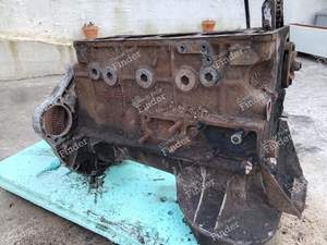 200 D Engine Block Parts - MERCEDES BENZ /8 (W114 / W115) - OM615.913- thumb-4