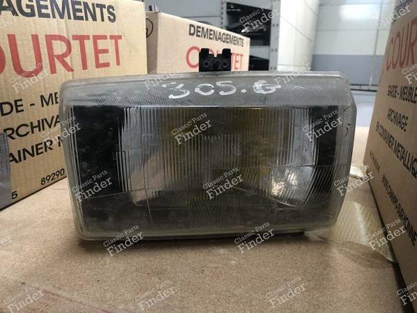 Left front optics phase 1 - PEUGEOT 305 - 584056- 0