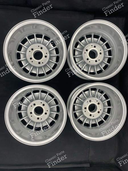 Original Baroque wheels for W108 6.5Jx14 ET30 1084001002 - MERCEDES BENZ W108 / W109 - 1084001002- 6