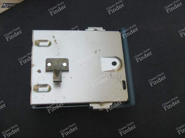 Aschenbecher in der Mittelkonsole - DATSUN Pulsar / Cherry / 310 (N10) - 68800M7811- 2