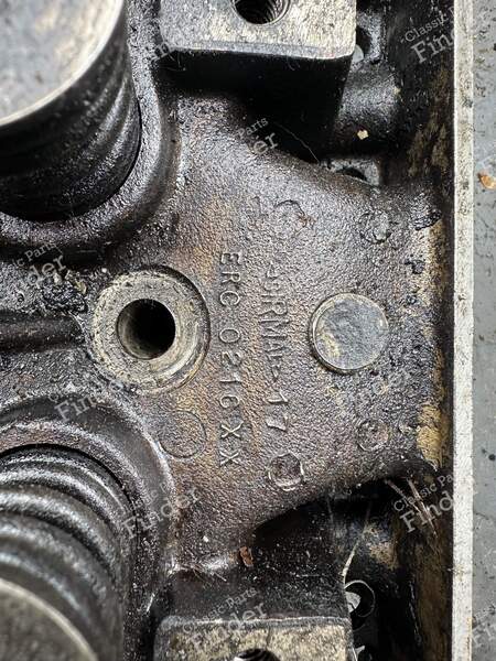 3.5 V8 Engine Cylinder Heads - LAND ROVER Range Rover - 3