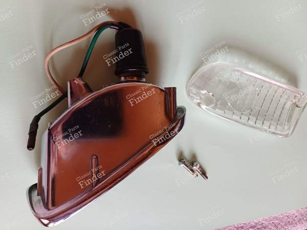 Left front turn signal - SIMCA Coupé 1000 / 1200 S - 21394- 4